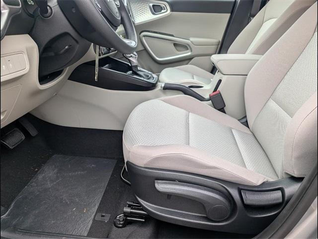 new 2025 Kia Soul car, priced at $22,176