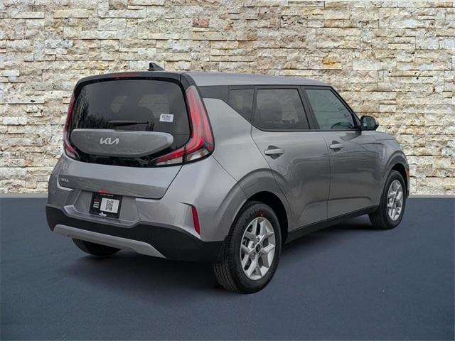 new 2025 Kia Soul car, priced at $22,176