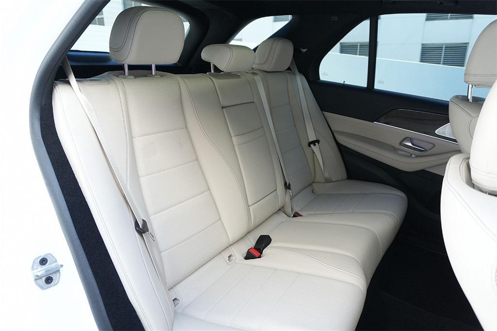 used 2023 Mercedes-Benz GLE 450 car, priced at $54,694