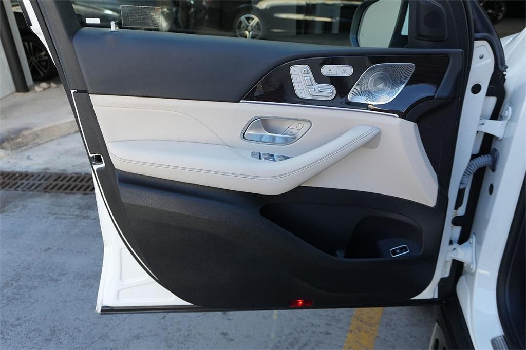 used 2023 Mercedes-Benz GLE 450 car, priced at $54,694