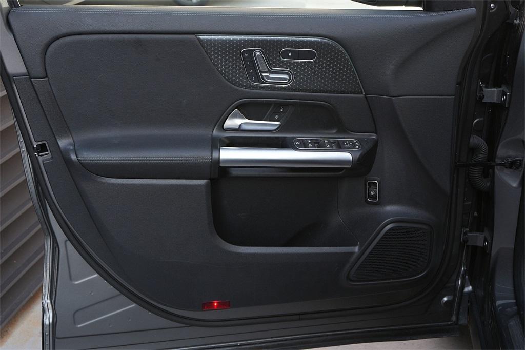 used 2024 Mercedes-Benz GLA 250 car, priced at $36,997