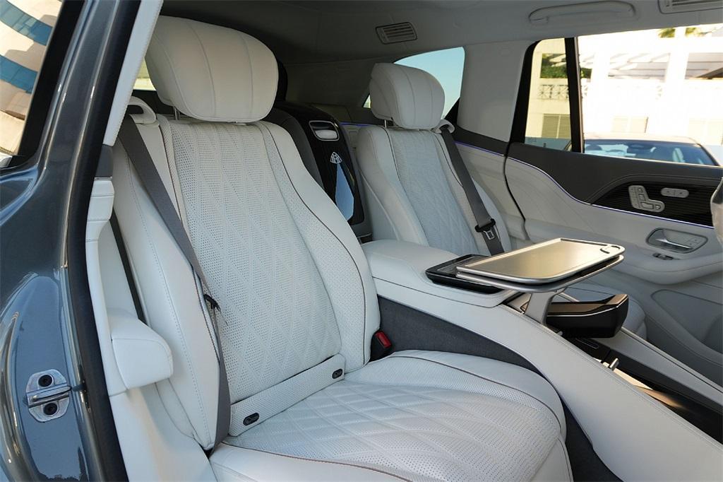 new 2026 Mercedes-Benz Maybach GLS 600 car