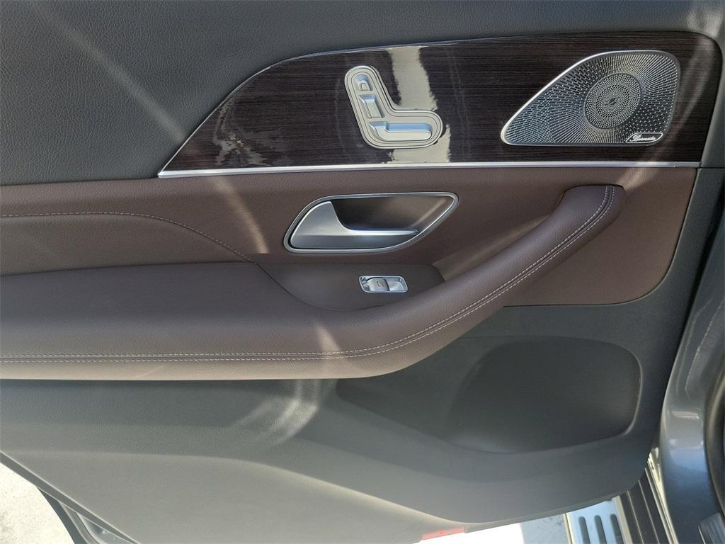 used 2023 Mercedes-Benz GLS 450 car, priced at $67,900