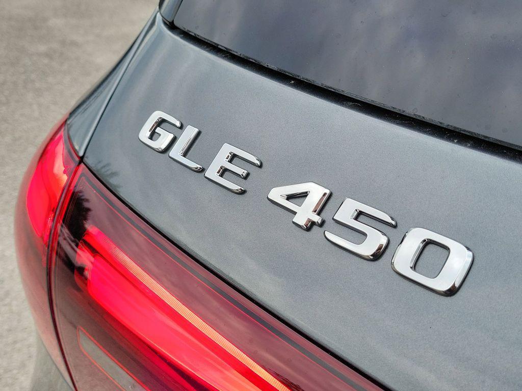 new 2026 Mercedes-Benz GLE 450 car, priced at $81,015