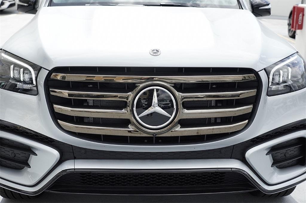 new 2026 Mercedes-Benz GLS 450 car, priced at $96,995