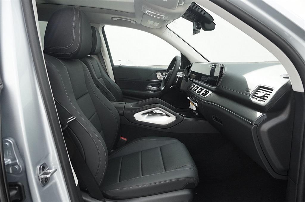 new 2026 Mercedes-Benz GLS 450 car, priced at $96,995