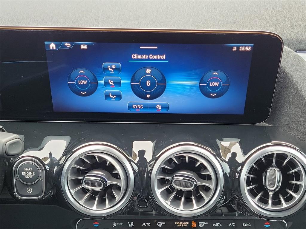 new 2026 Mercedes-Benz GLA 250 car