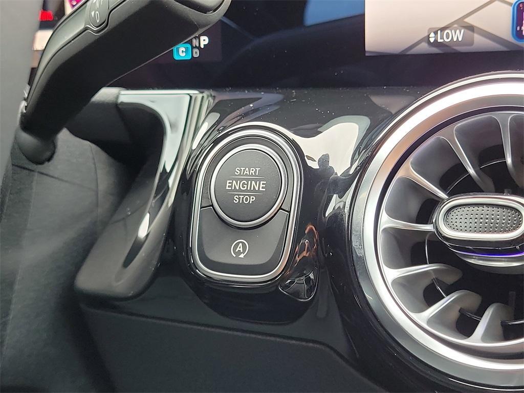 new 2026 Mercedes-Benz GLA 250 car