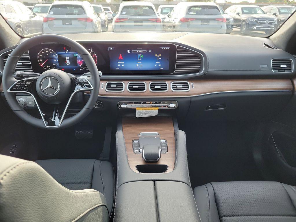 new 2026 Mercedes-Benz GLE 450 car, priced at $84,265