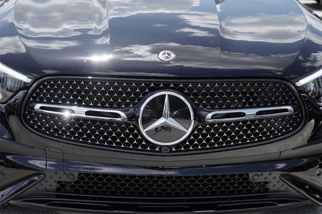 new 2026 Mercedes-Benz GLC 300 car