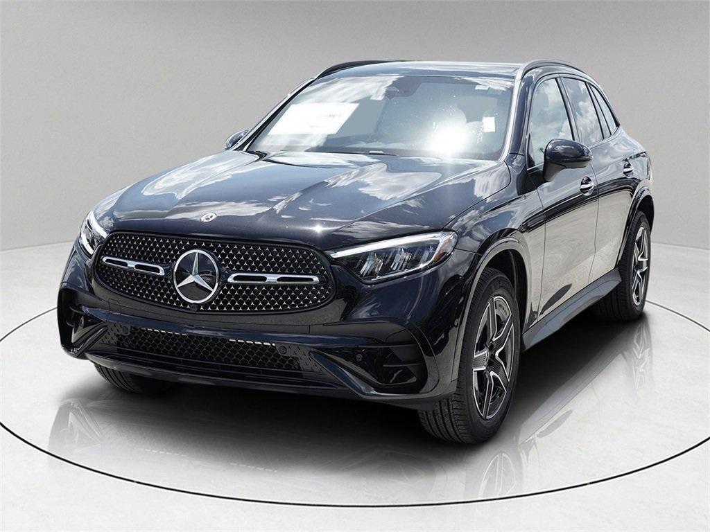 new 2026 Mercedes-Benz GLC 300 car