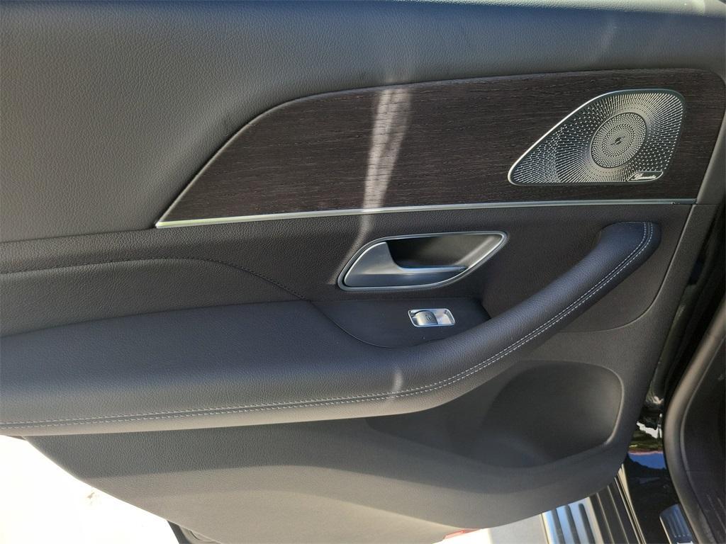 used 2022 Mercedes-Benz GLE 450 car, priced at $46,990
