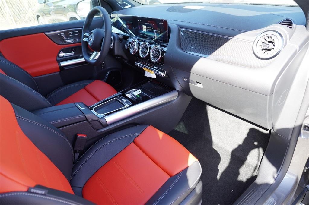 new 2025 Mercedes-Benz GLA 250 car, priced at $44,739