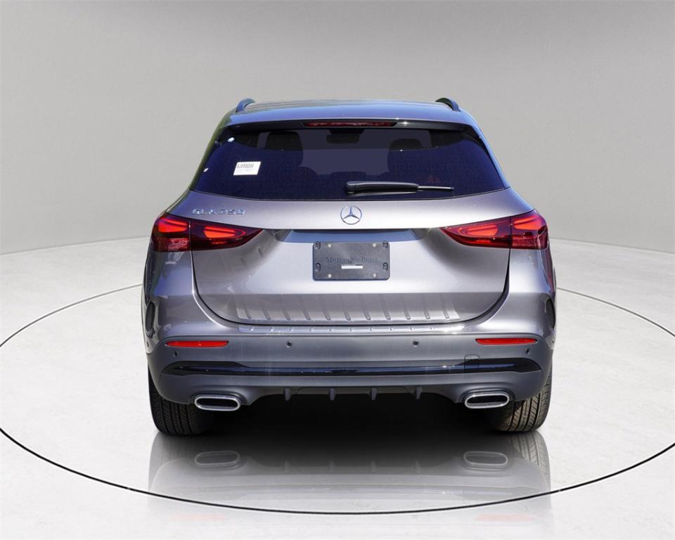 new 2025 Mercedes-Benz GLA 250 car, priced at $44,739