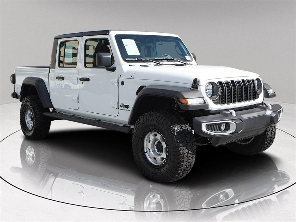 used 2025 Jeep Gladiator car, priced at $36,999