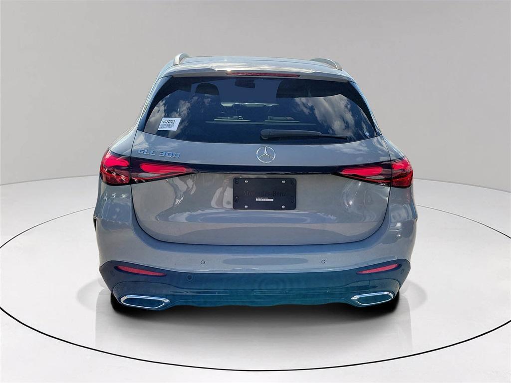 new 2026 Mercedes-Benz GLC 300 car