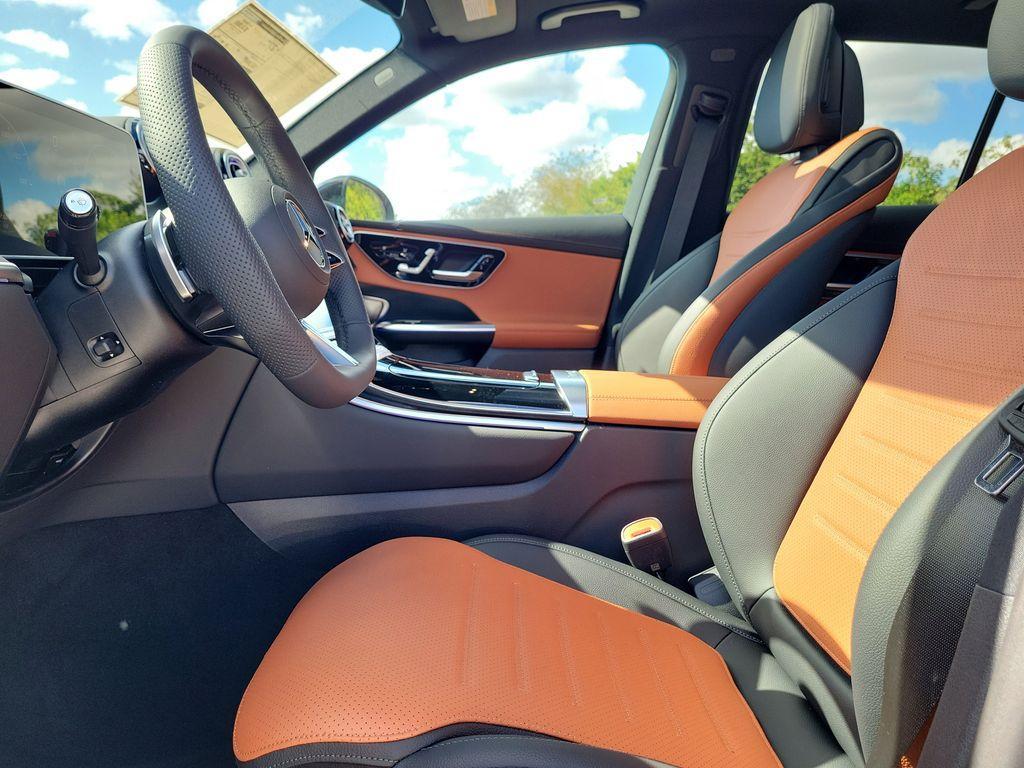 new 2026 Mercedes-Benz GLC 300 car, priced at $62,650