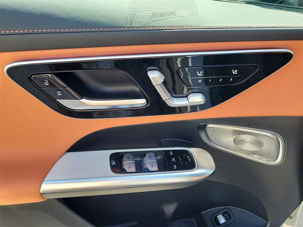 new 2026 Mercedes-Benz GLC 300 car