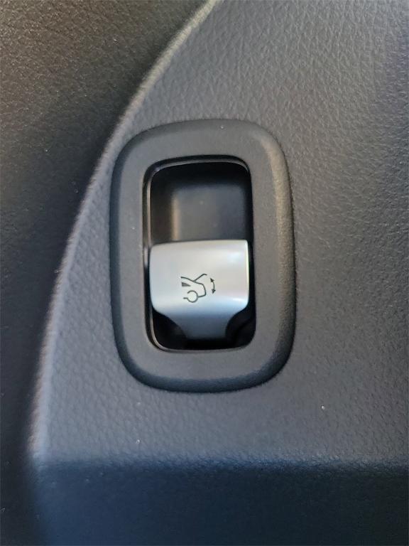 new 2026 Mercedes-Benz GLC 300 car