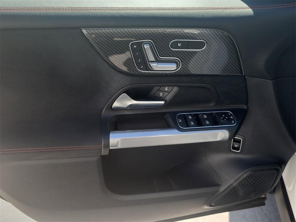 used 2023 Mercedes-Benz GLB 250 car, priced at $33,929