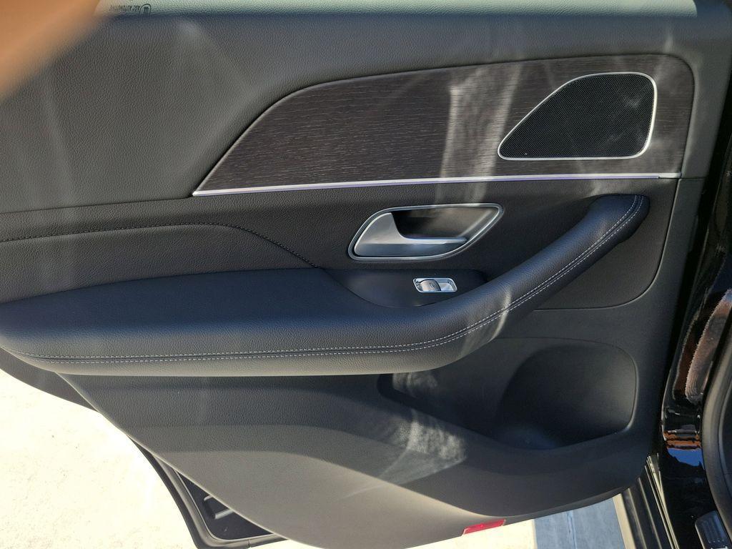 used 2025 Mercedes-Benz GLE 350 car, priced at $58,882