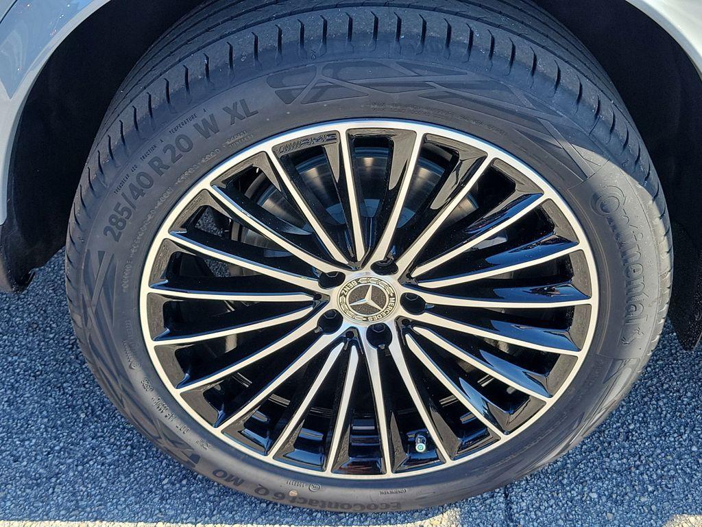 new 2026 Mercedes-Benz GLC 300 car, priced at $61,855