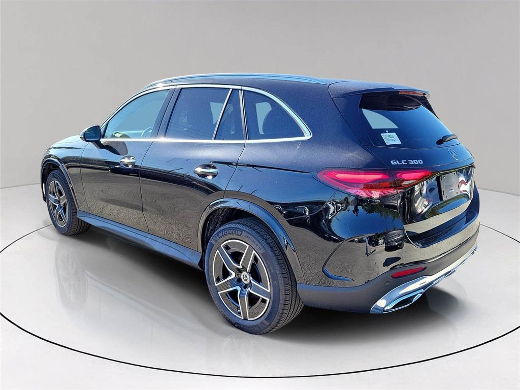 new 2026 Mercedes-Benz GLC 300 car