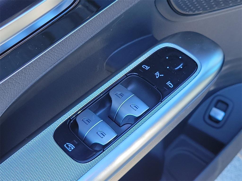 new 2026 Mercedes-Benz GLC 300 car