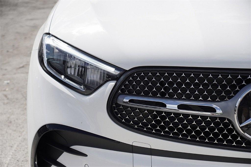 new 2026 Mercedes-Benz GLC 300 car