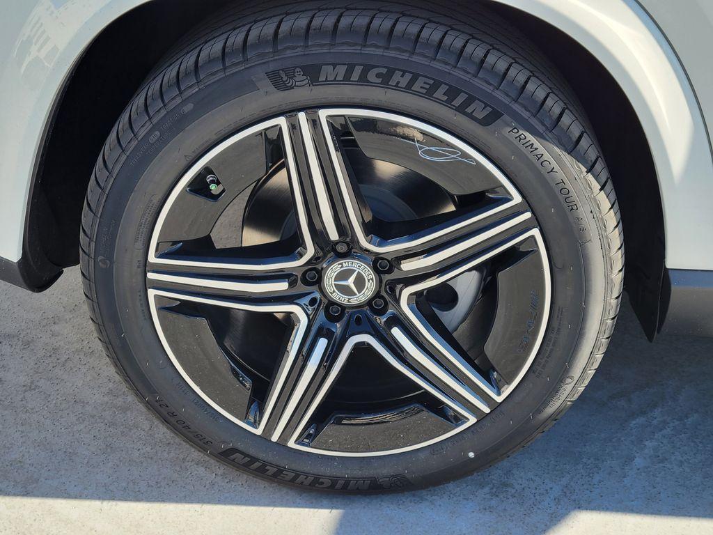 new 2026 Mercedes-Benz GLE 450 car, priced at $82,200
