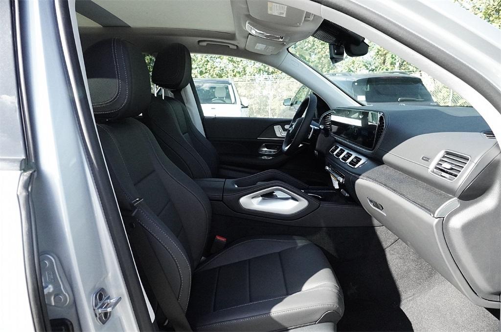new 2026 Mercedes-Benz GLS 450 car, priced at $96,995