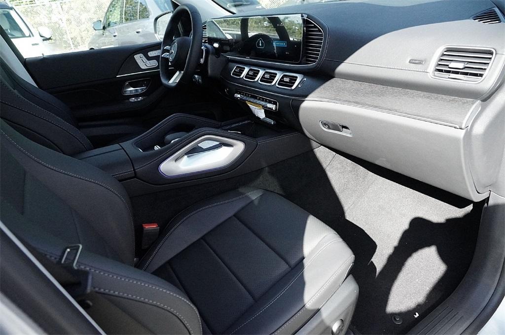 new 2026 Mercedes-Benz GLS 450 car, priced at $96,995