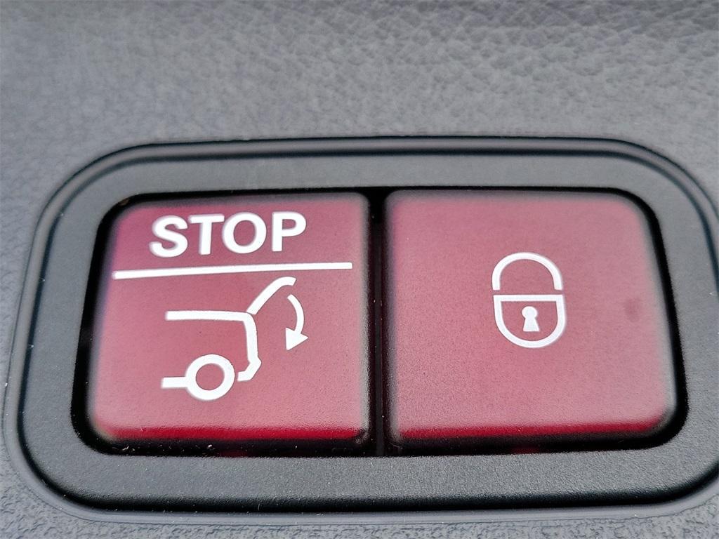 used 2023 Mercedes-Benz GLA 250 car, priced at $31,849