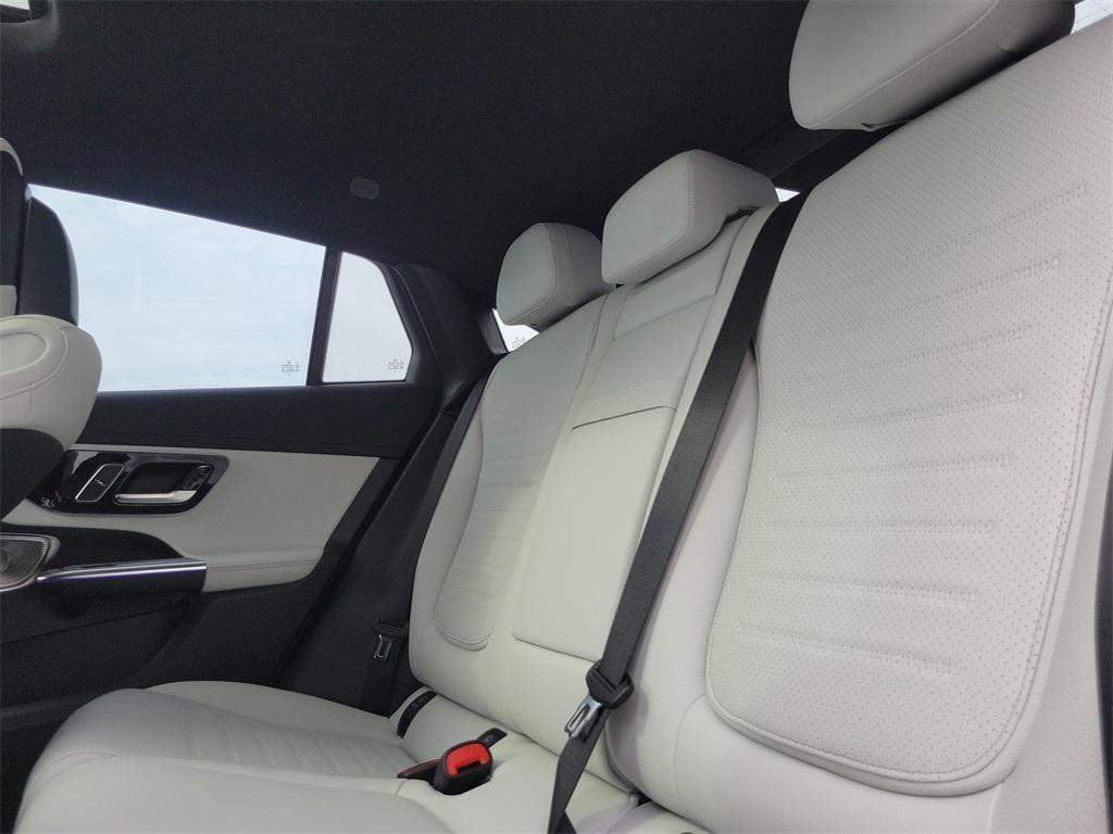 new 2026 Mercedes-Benz GLC 300 car