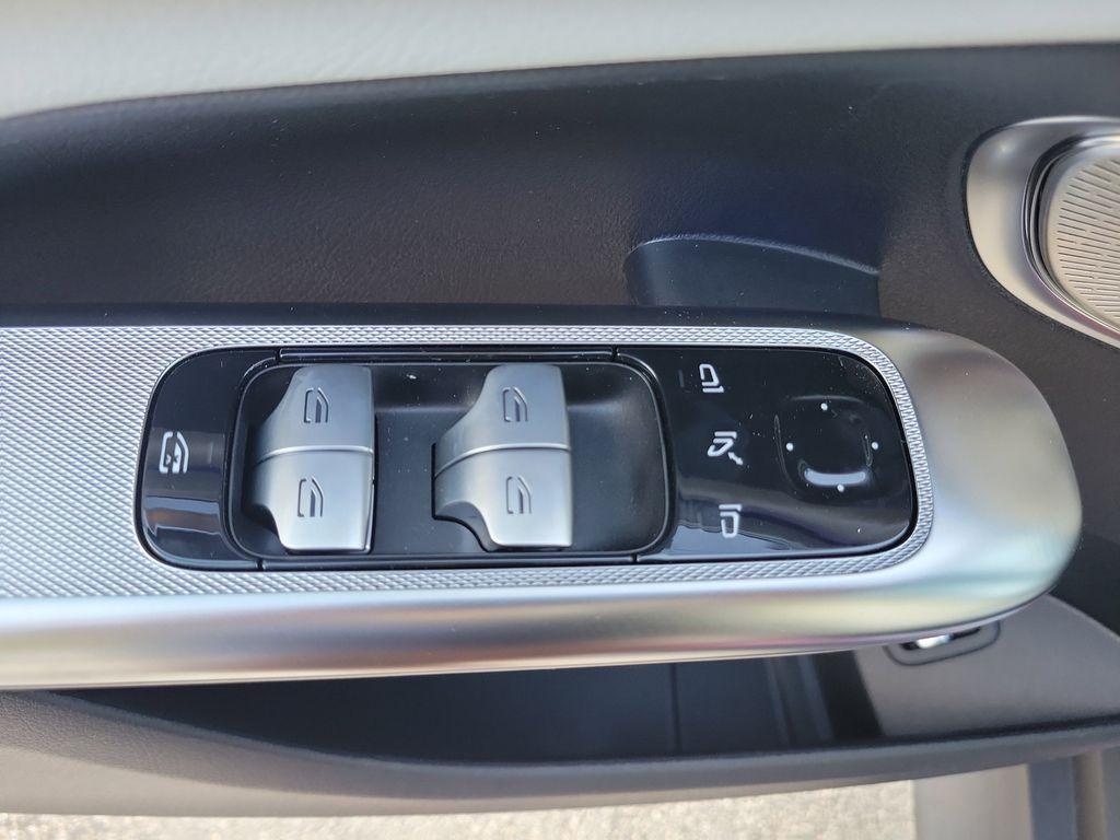 new 2026 Mercedes-Benz GLC 300 car, priced at $69,710