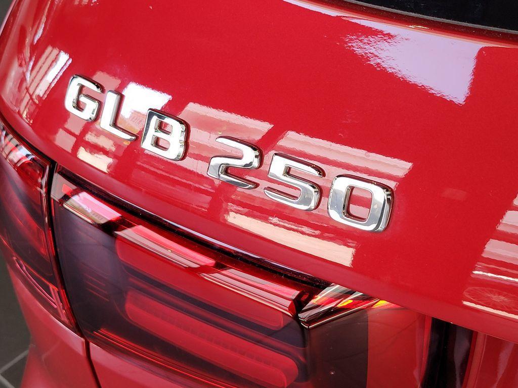 new 2026 Mercedes-Benz GLB 250 car, priced at $51,815