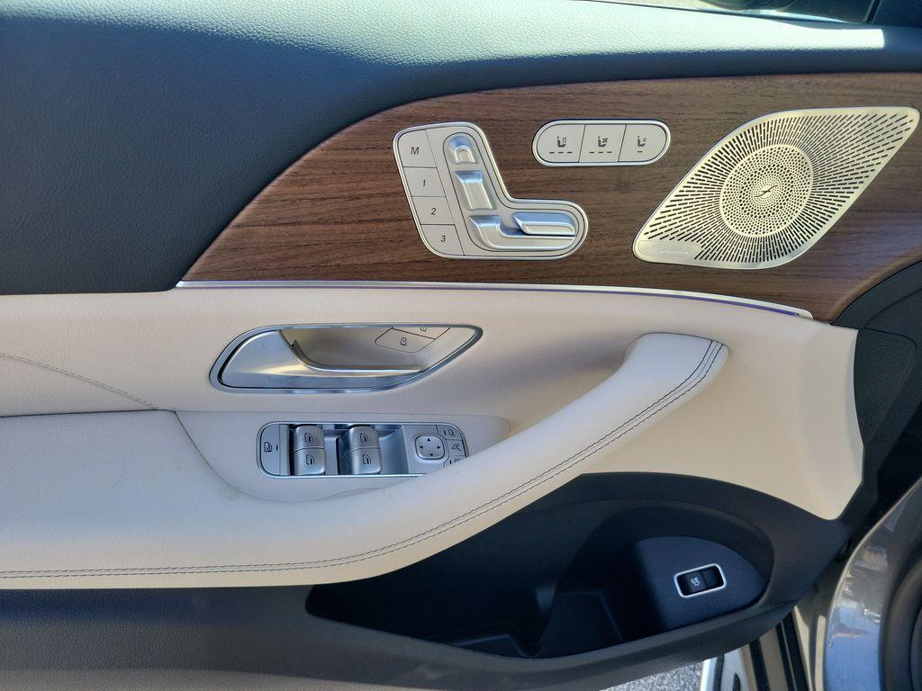 new 2026 Mercedes-Benz GLE 450 car, priced at $81,295