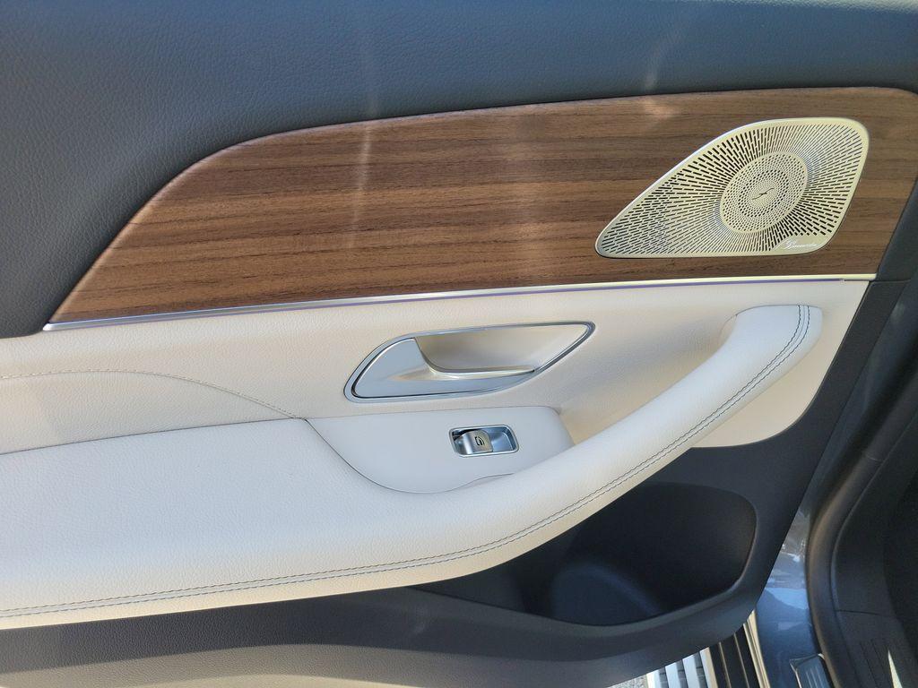 new 2026 Mercedes-Benz GLE 450 car, priced at $81,295