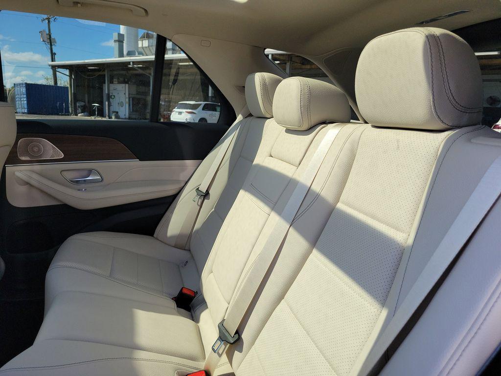 new 2026 Mercedes-Benz GLE 450 car, priced at $81,845