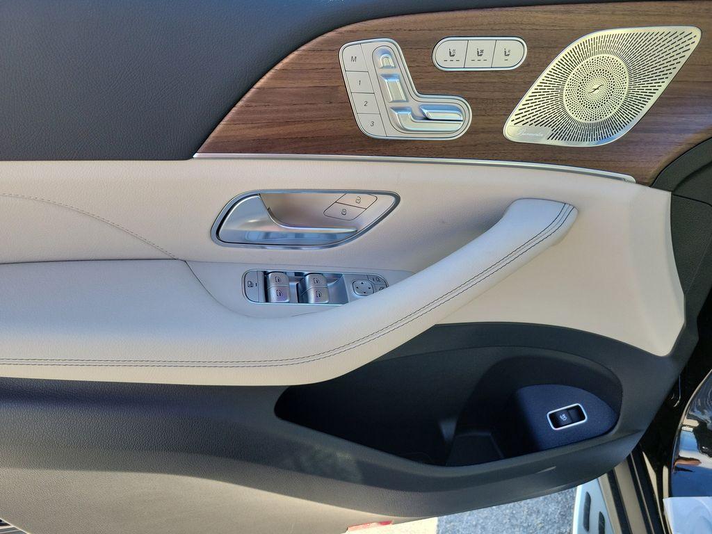 new 2026 Mercedes-Benz GLE 450 car, priced at $81,845