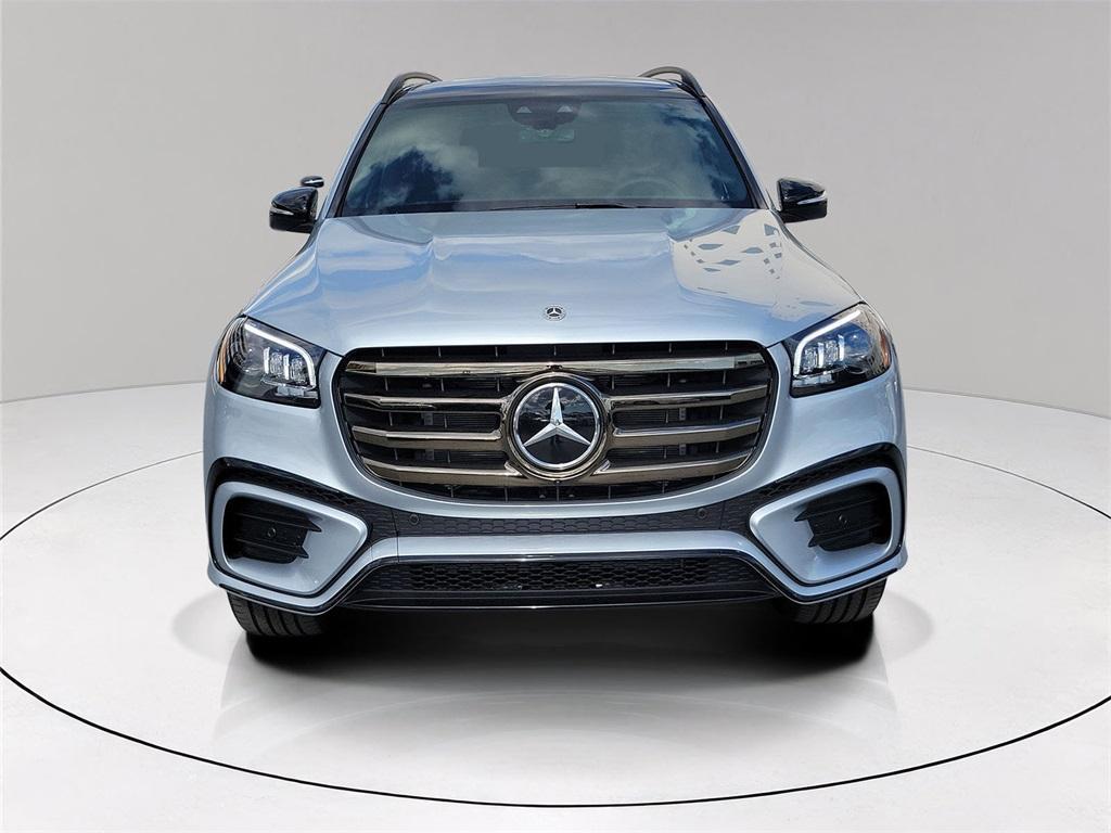 new 2026 Mercedes-Benz GLS 450 car