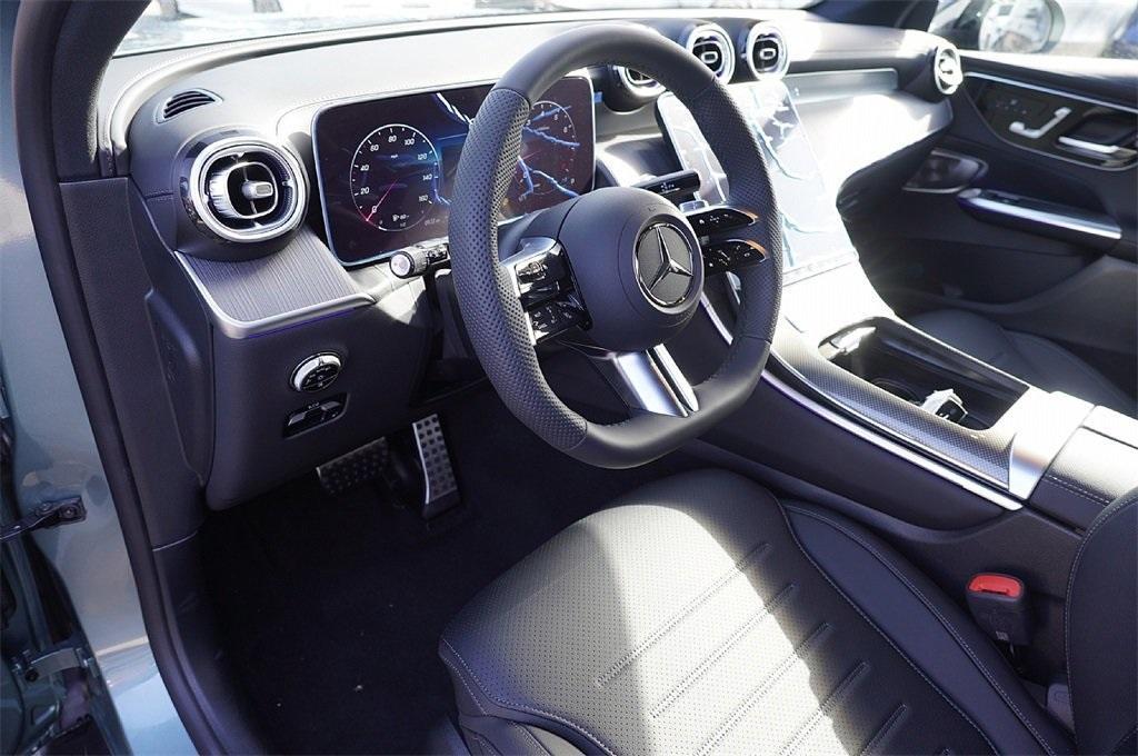 new 2026 Mercedes-Benz GLC 300 car