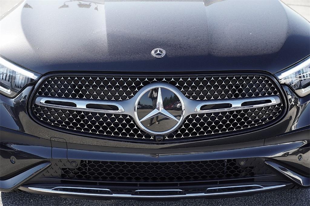 new 2026 Mercedes-Benz GLC 300 car, priced at $53,438