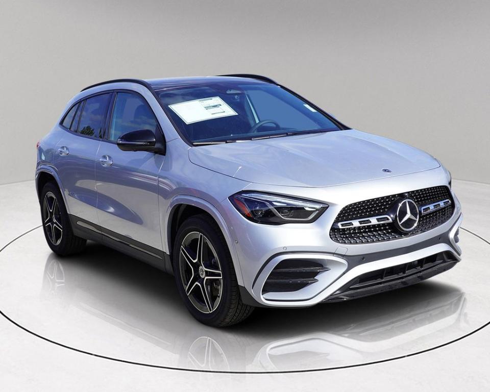 new 2025 Mercedes-Benz GLA 250 car, priced at $45,129