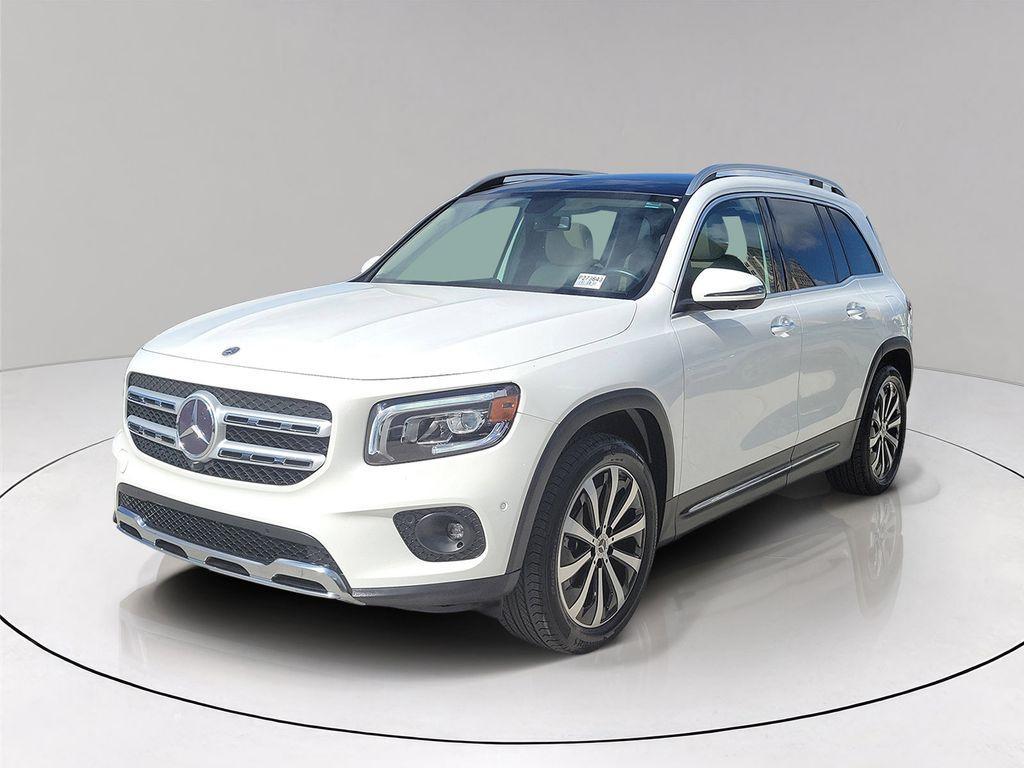 used 2023 Mercedes-Benz GLB 250 car, priced at $33,989