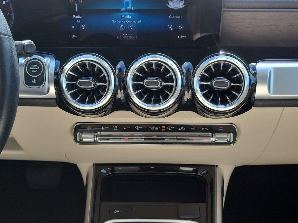 used 2023 Mercedes-Benz GLB 250 car, priced at $33,989