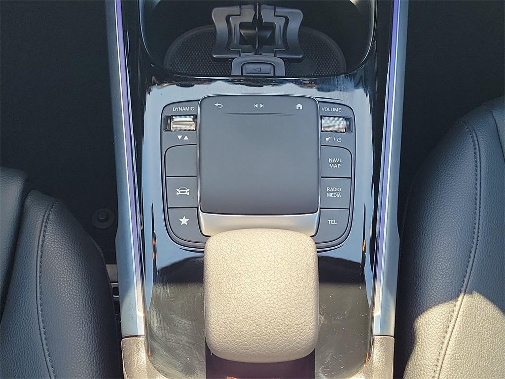 used 2022 Mercedes-Benz GLB 250 car, priced at $30,994