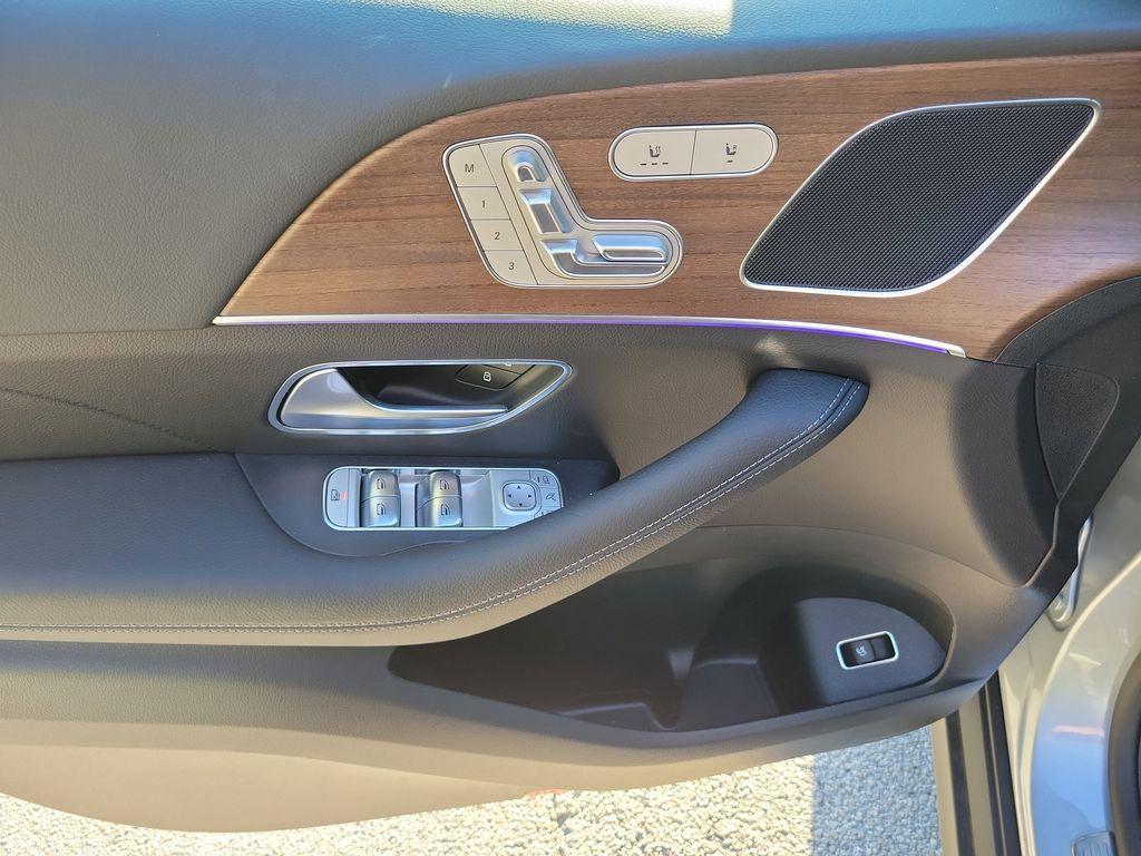 new 2026 Mercedes-Benz GLE 350 car, priced at $67,380