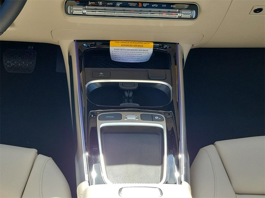 new 2026 Mercedes-Benz GLB 250 car