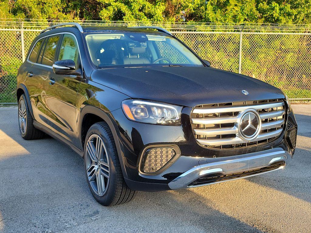 new 2026 Mercedes-Benz GLS 450 car, priced at $92,640